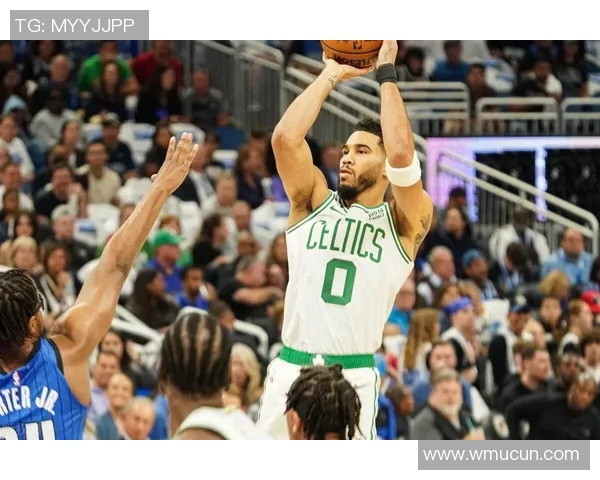 塔图姆荣获月度最佳球员,实至名归